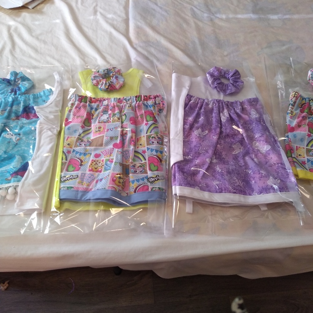 Lil girls Short Sets with matching hair scrunchie